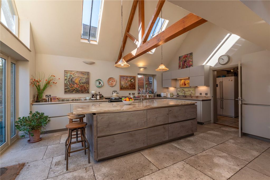 Property photo 2 of 26 Kitchen