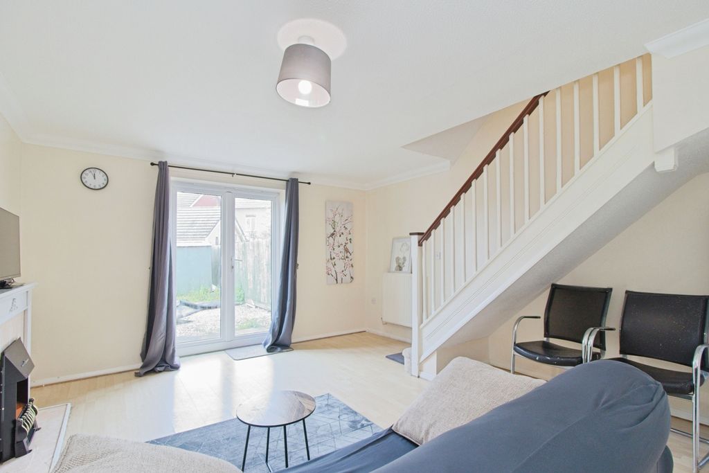 Property photo 3 of 20