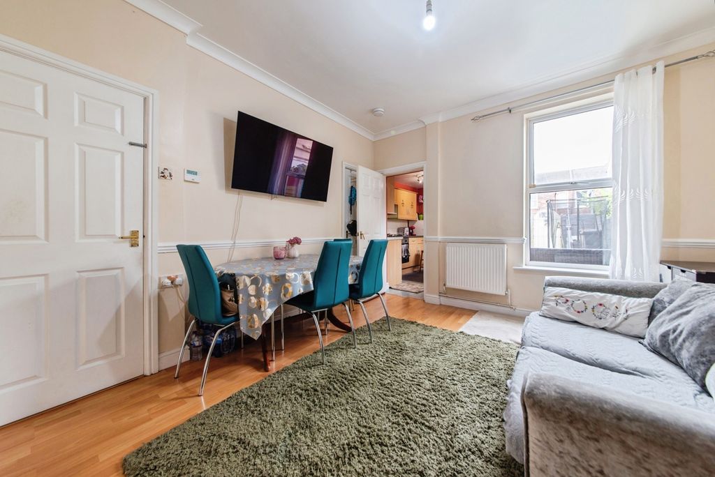 Property photo 2 of 13 Pbox-Img.Jpg