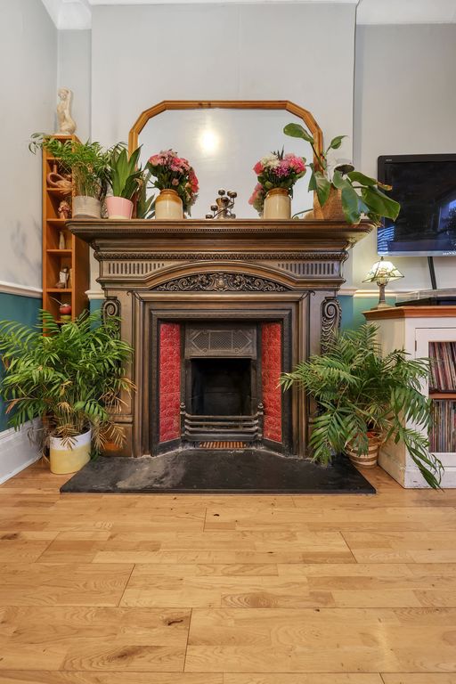 Property photo 3 of 14