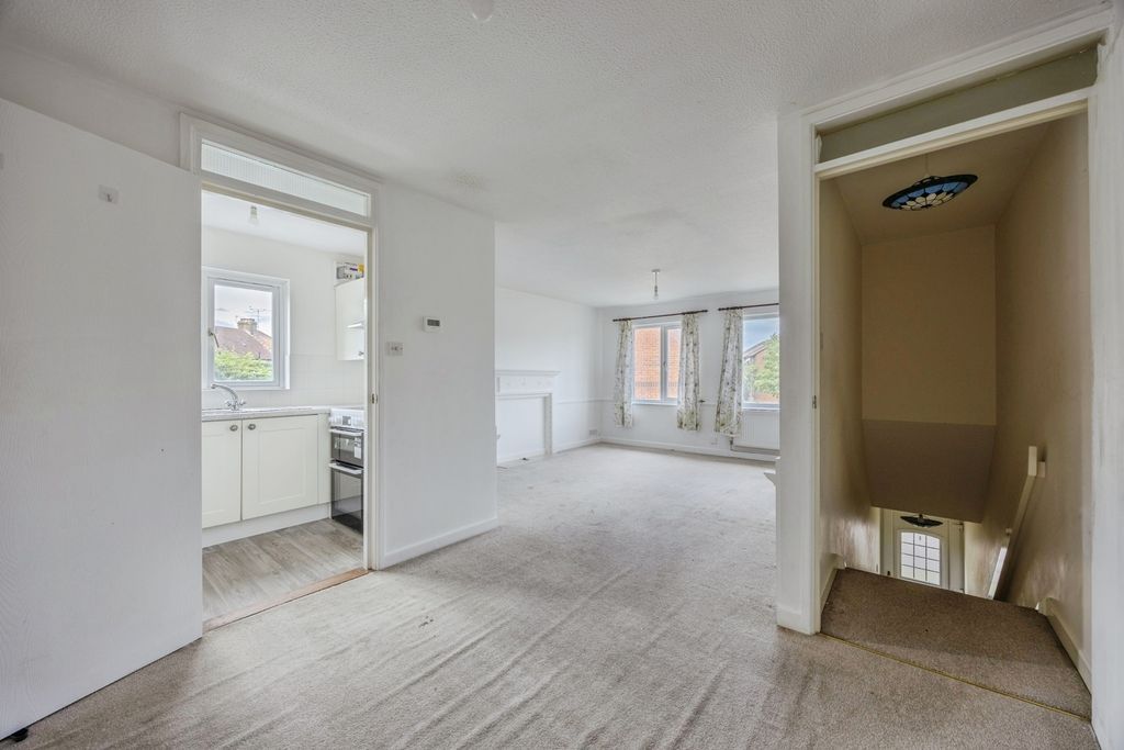 Property photo 3 of 16 Pbox-Img.Jpg
