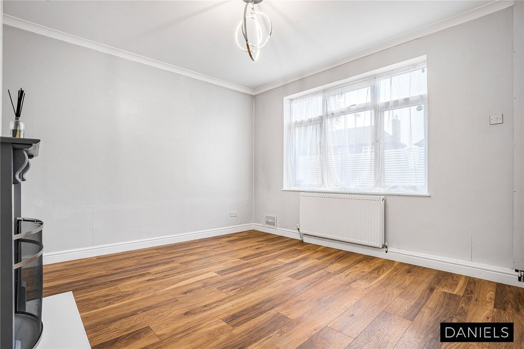 Property photo 3 of 13 Picture No. 06