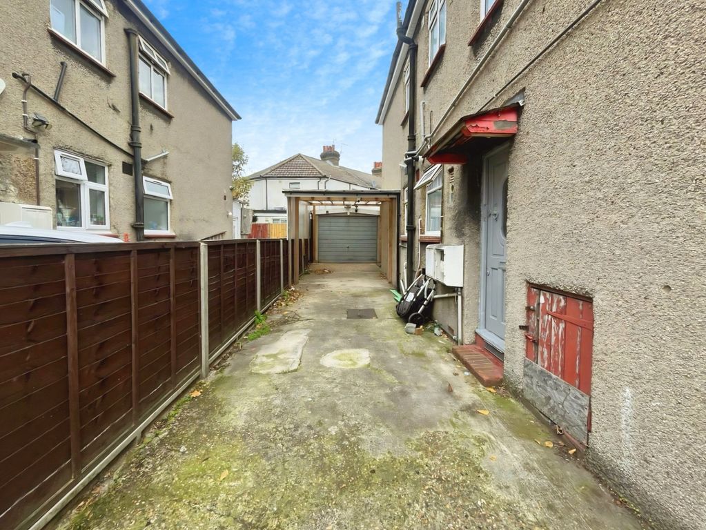 Property photo 2 of 6 Pbox-Img.Jpg