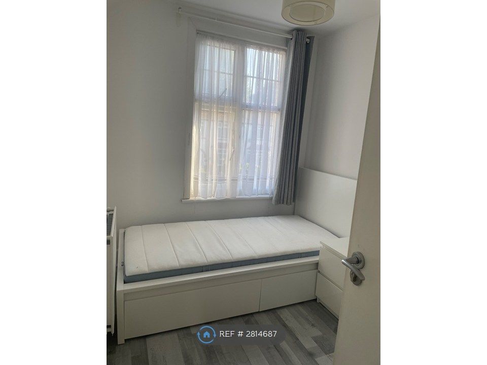 Property photo 1 of 4