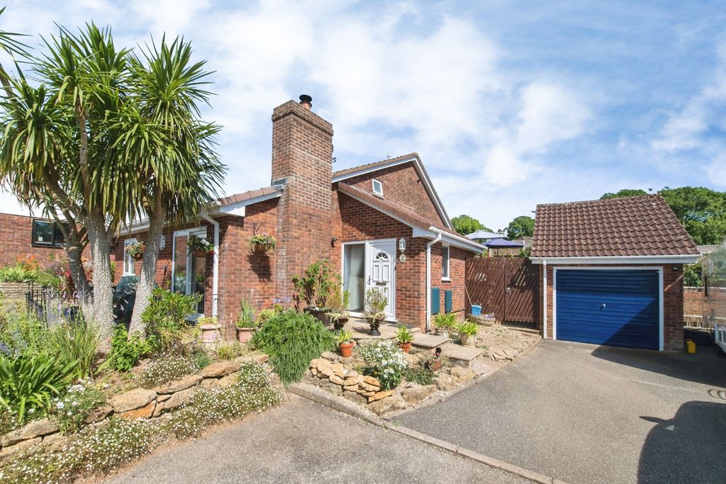 Property photo 1 of 27 Pbox-Img.Jpg