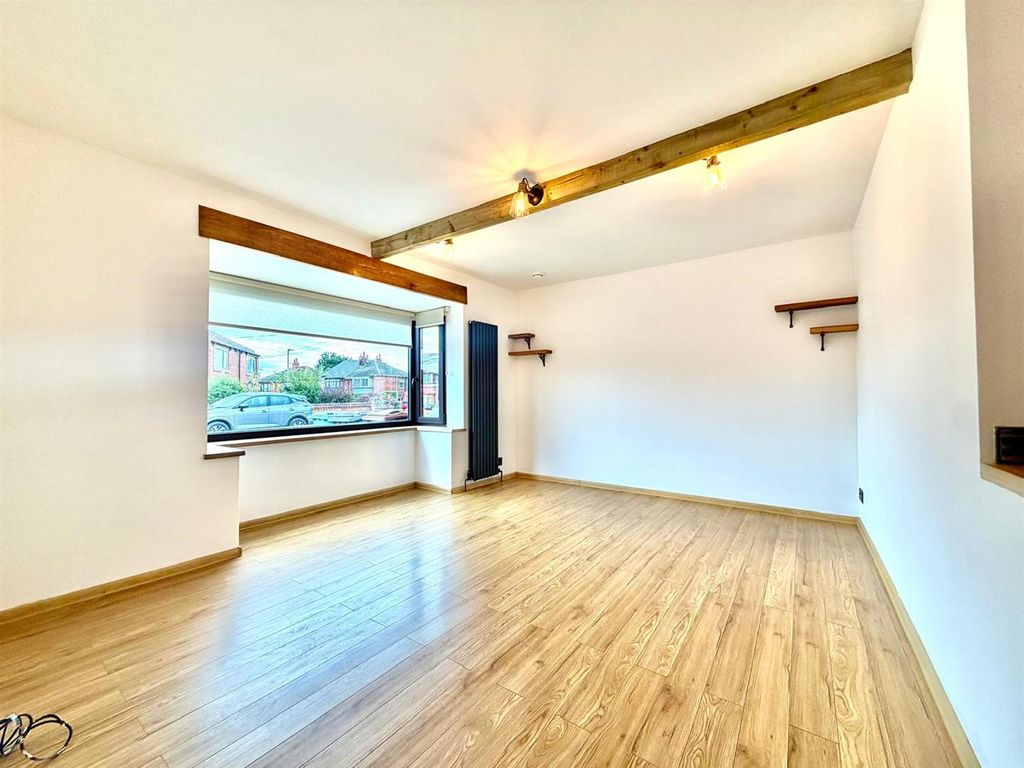 Property photo 2 of 18 Living Room: