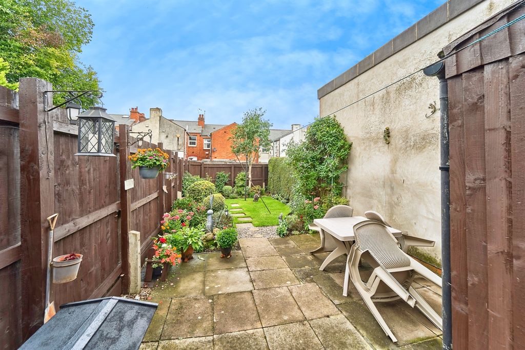 Property photo 3 of 20