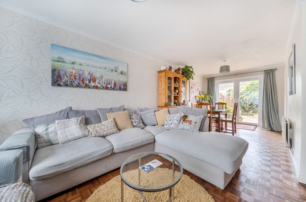 Property photo 2 of 17 1437650-25-69Cb93...