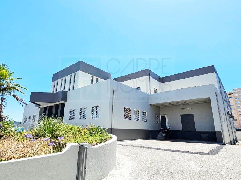 Property photo 1 of 82