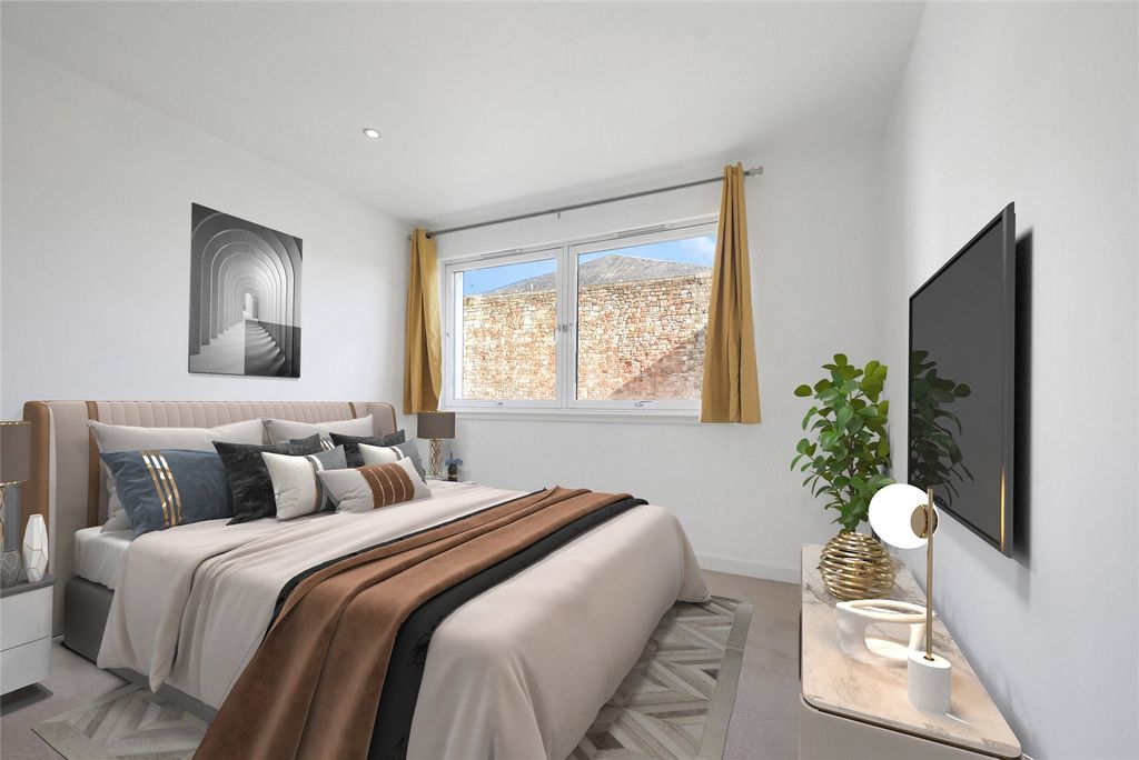 Property photo 2 of 21 Picture No. 29