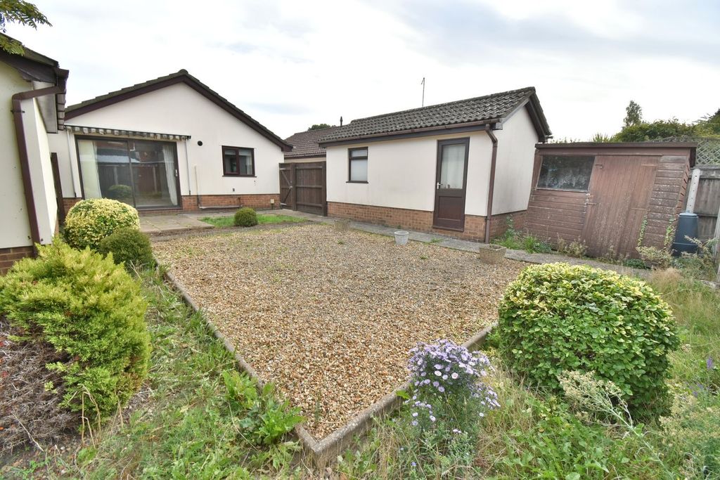 Property photo 2 of 16