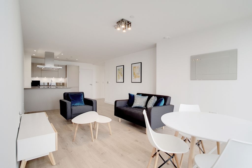 Property photo 3 of 14 6_Kitchen_Recepti...