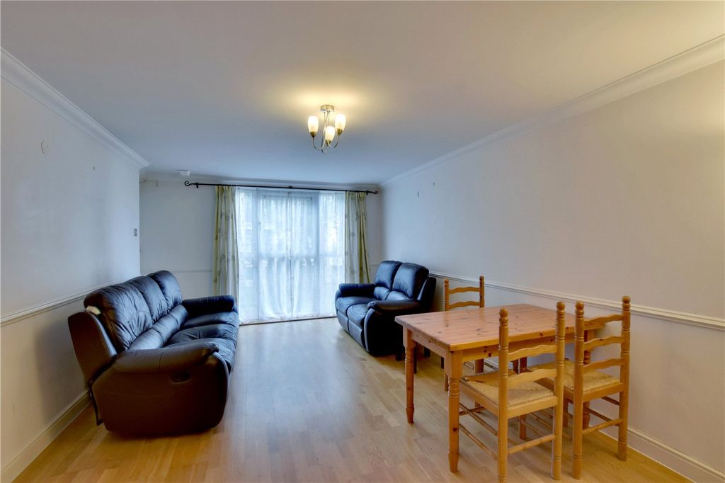Property photo 3 of 19 Picture No. 16