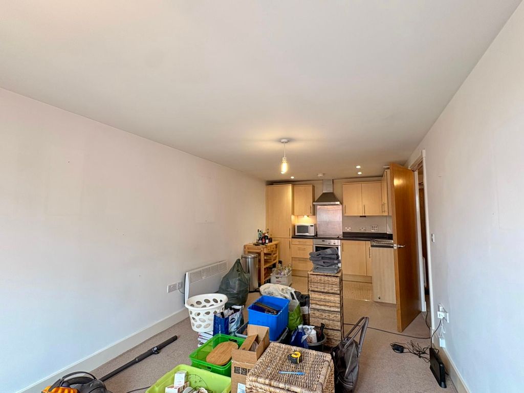 Property photo 3 of 11 Image