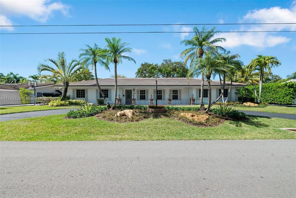Property photo 1 of 50