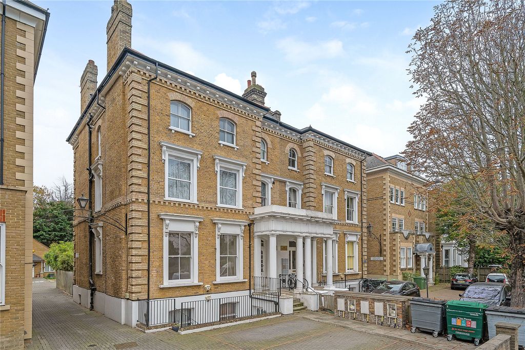 Property photo 2 of 18 Picture No. 02