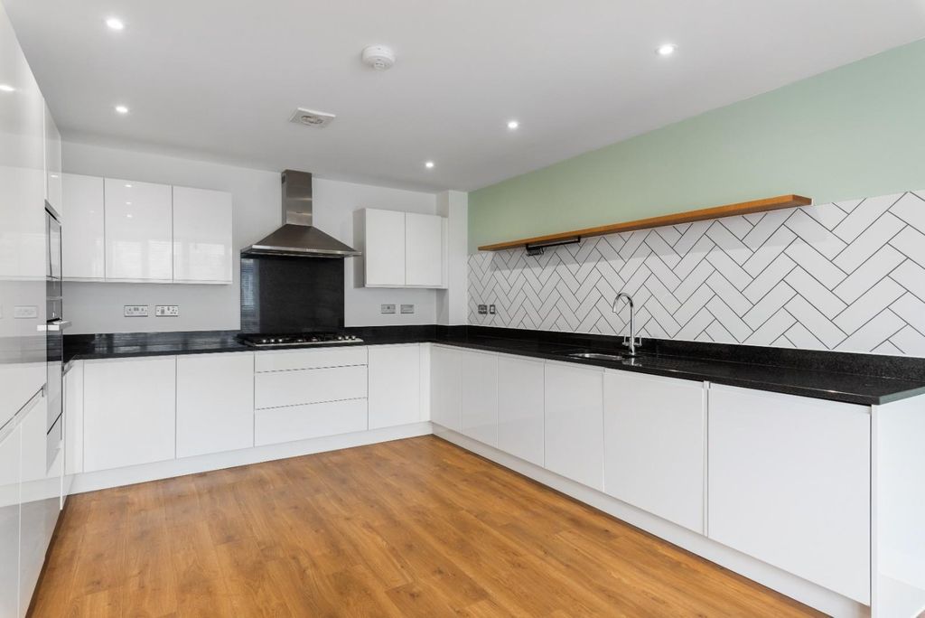 Property photo 2 of 16 16 Battle Walk, Lansdown, Bath BA1 9Ax-2.Jpg