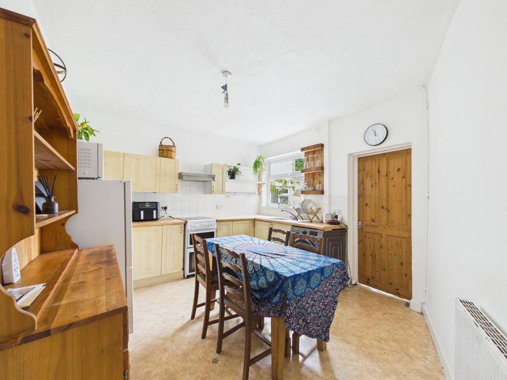 Property photo 3 of 19 Cam01576G0-Pr0374-Still005.Jpg
