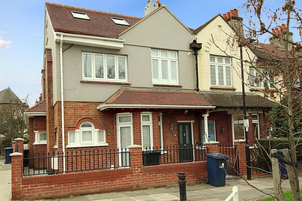 Property photo 1 of 13