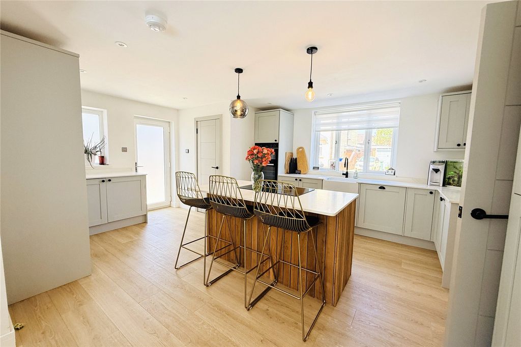 Property photo 3 of 25 Kitchen/Bfast Rm