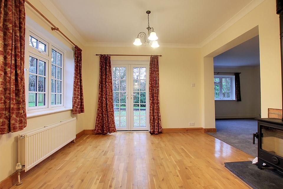 Property photo 2 of 16 Dining Room