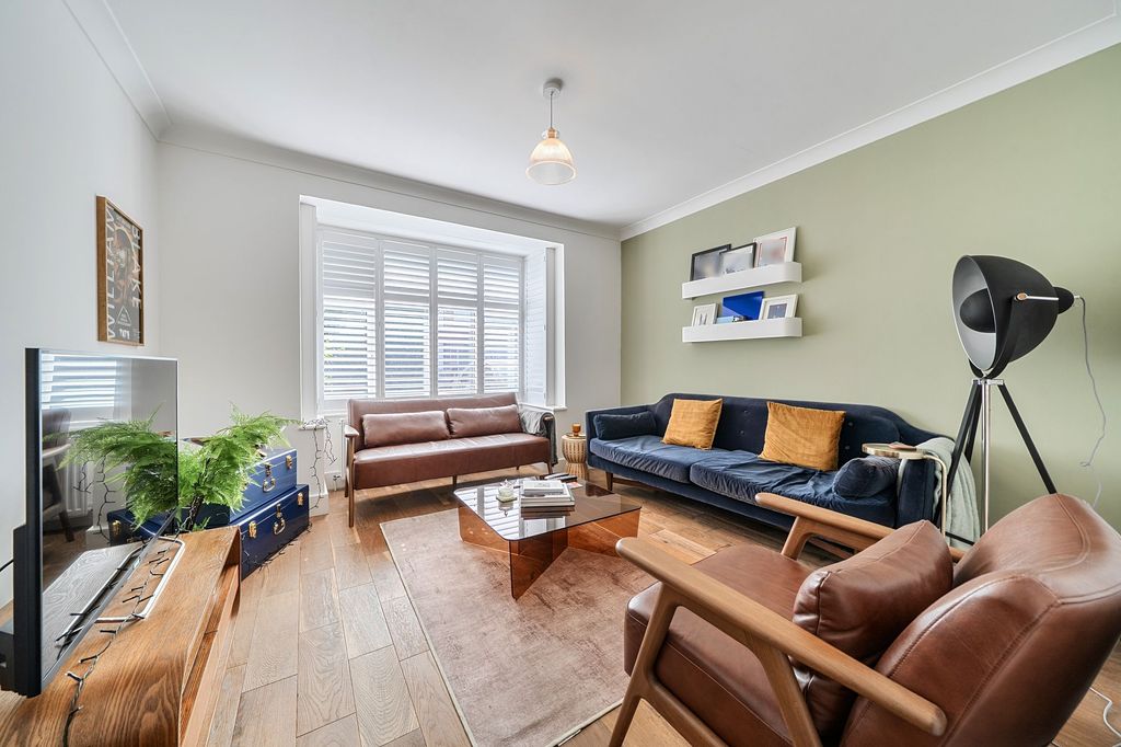 Property photo 2 of 13