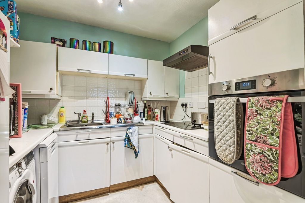 Property photo 2 of 10 Pbox-Img.Jpg