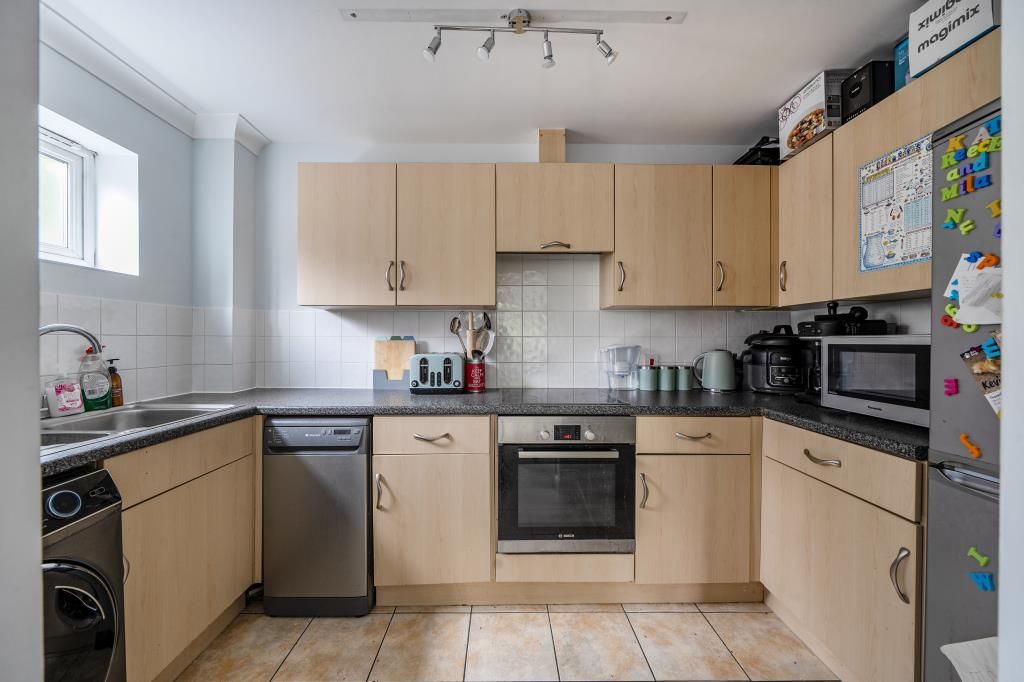 Property photo 2 of 20 Kitchen