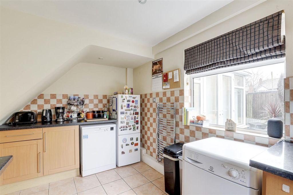 Property photo 3 of 17 2.Jpg