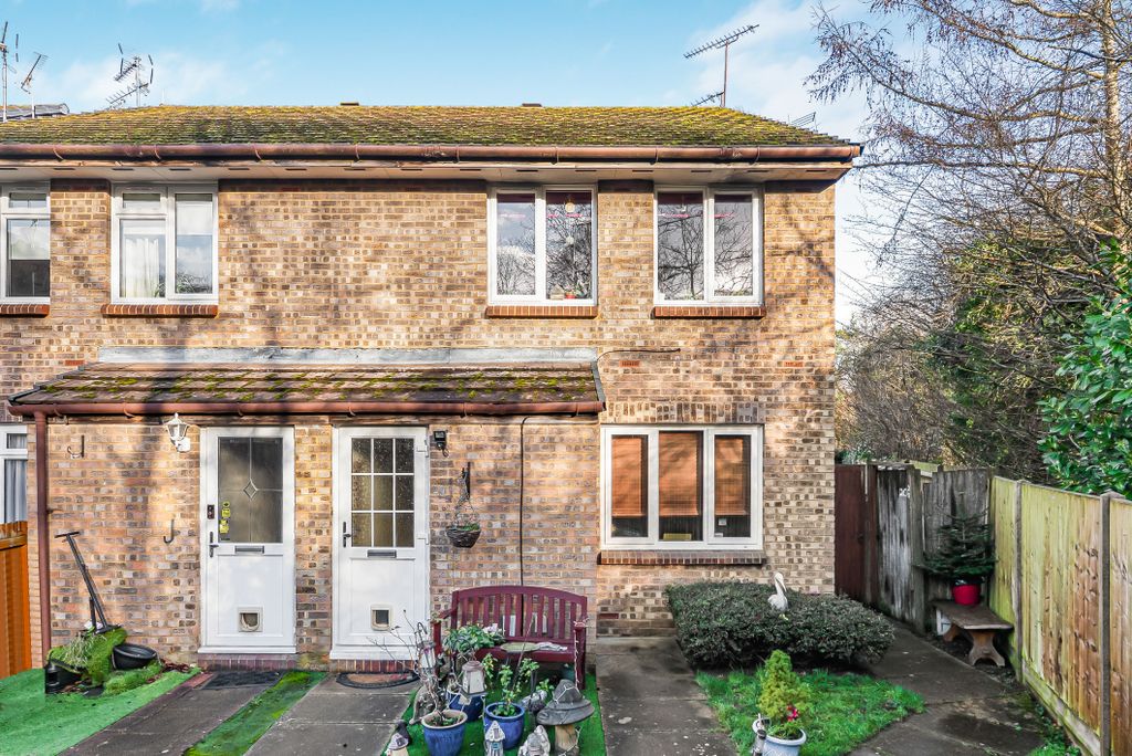 Property photo 1 of 6 870805