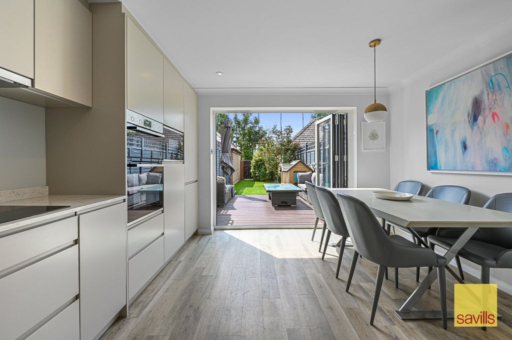 Property photo 1 of 18 Kitchen/Dining
