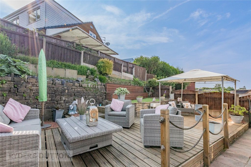 Property photo 2 of 25 Rear Garden