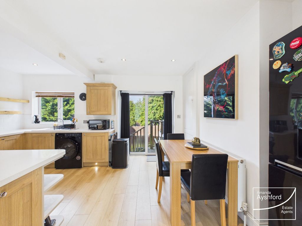 Property photo 3 of 23