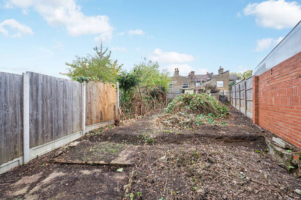 Property photo 1 of 20