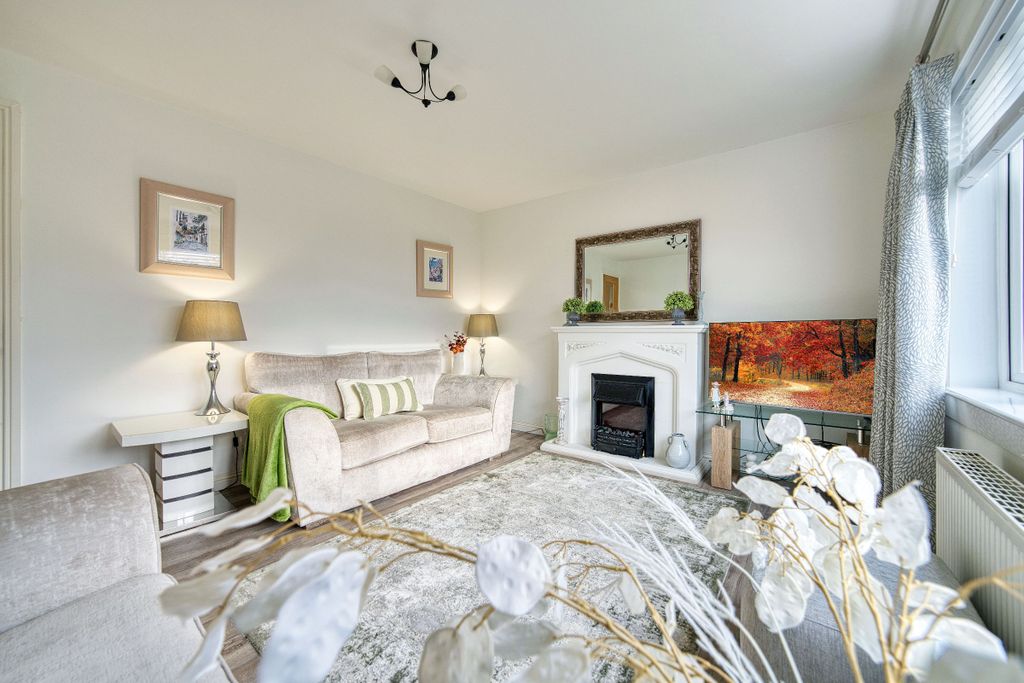 Property photo 3 of 26