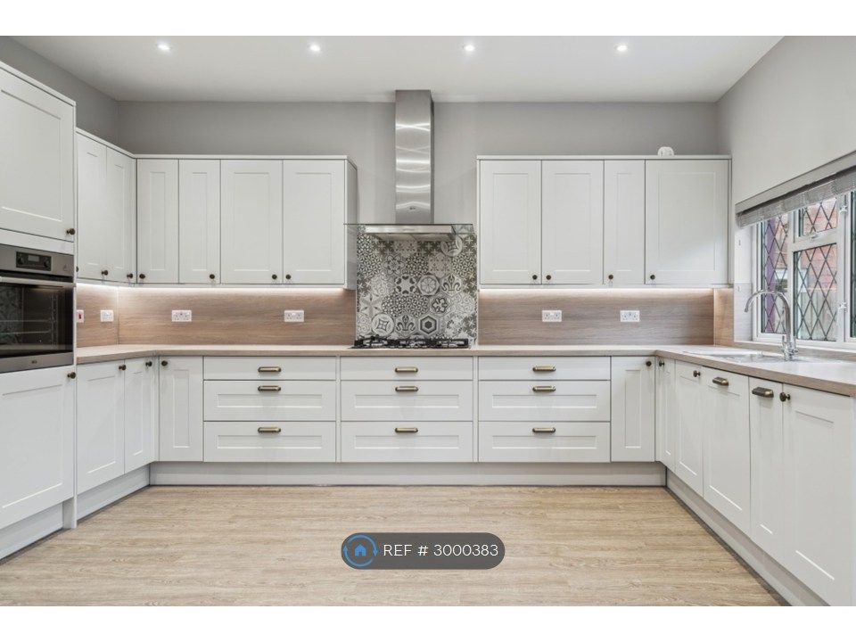 Property photo 3 of 13 Kitchen-Diner
