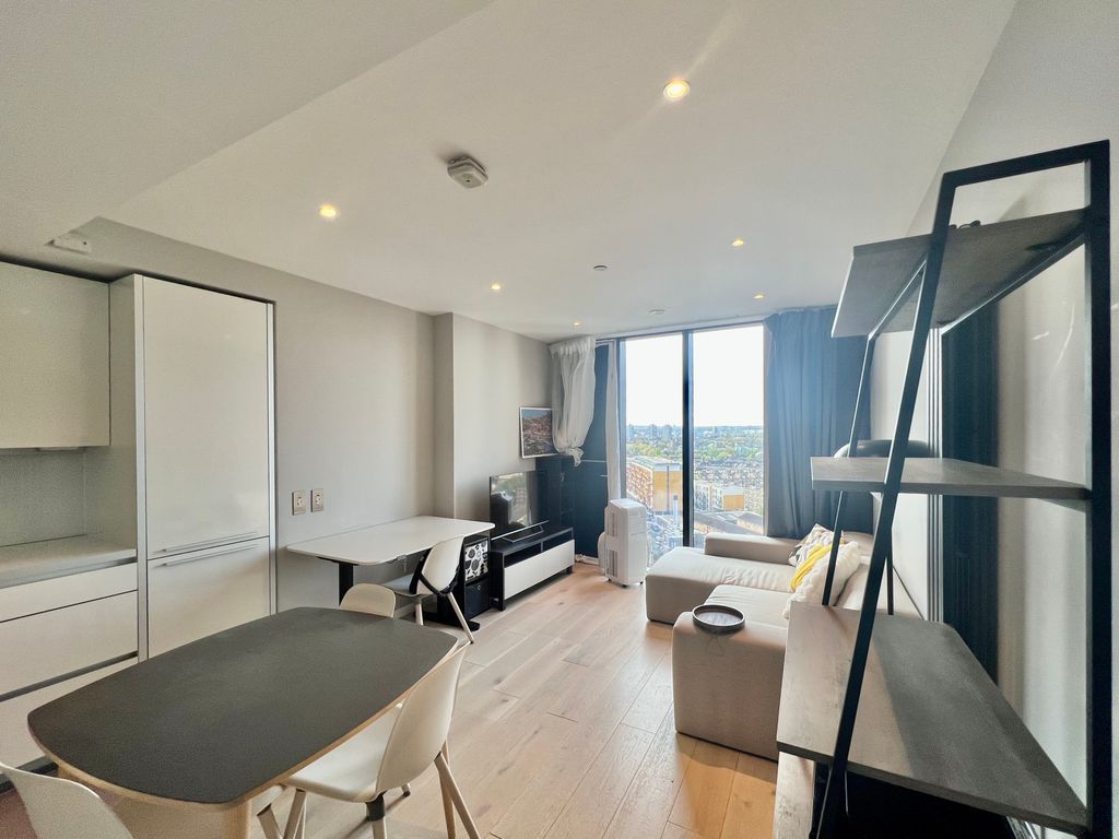 Property photo 3 of 19