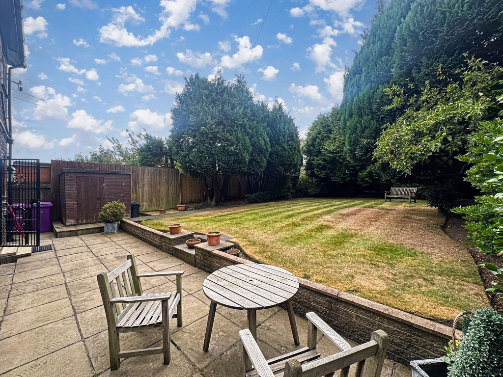 Property photo 3 of 20 Photo 17