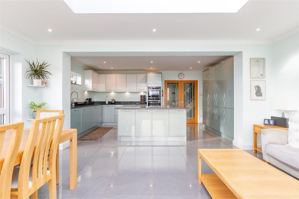 Property photo 2 of 24 Kitchen/Diner Area