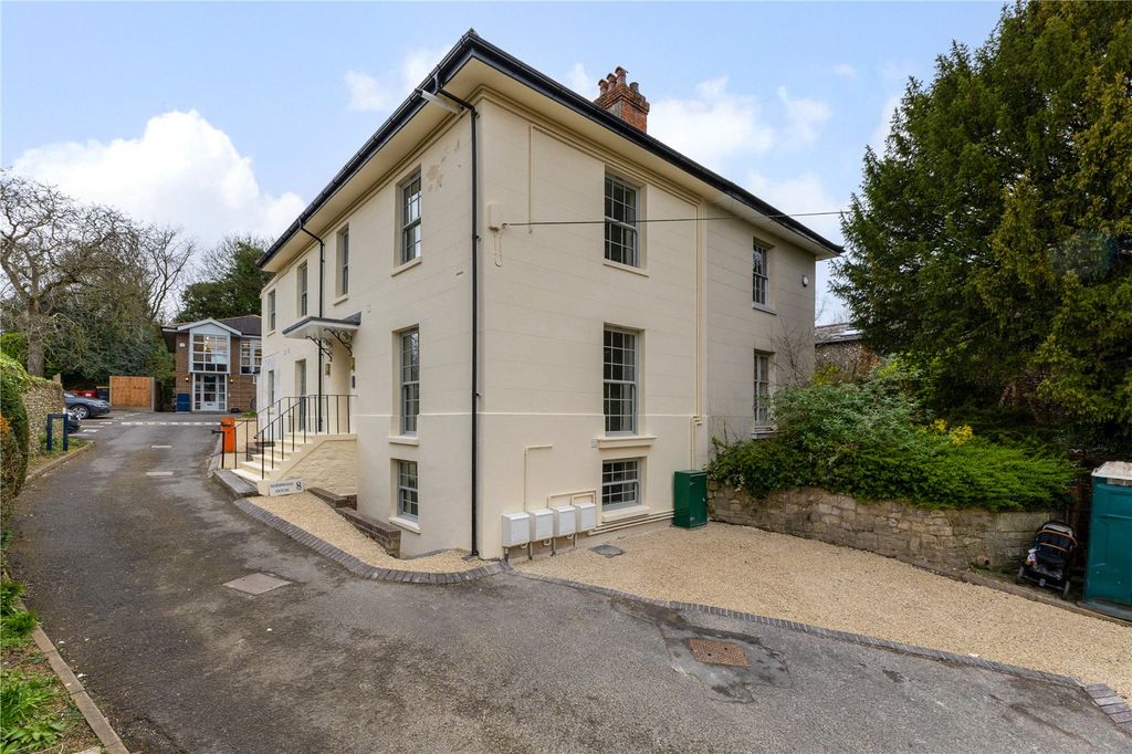 Property photo 3 of 11 Picture No. 21