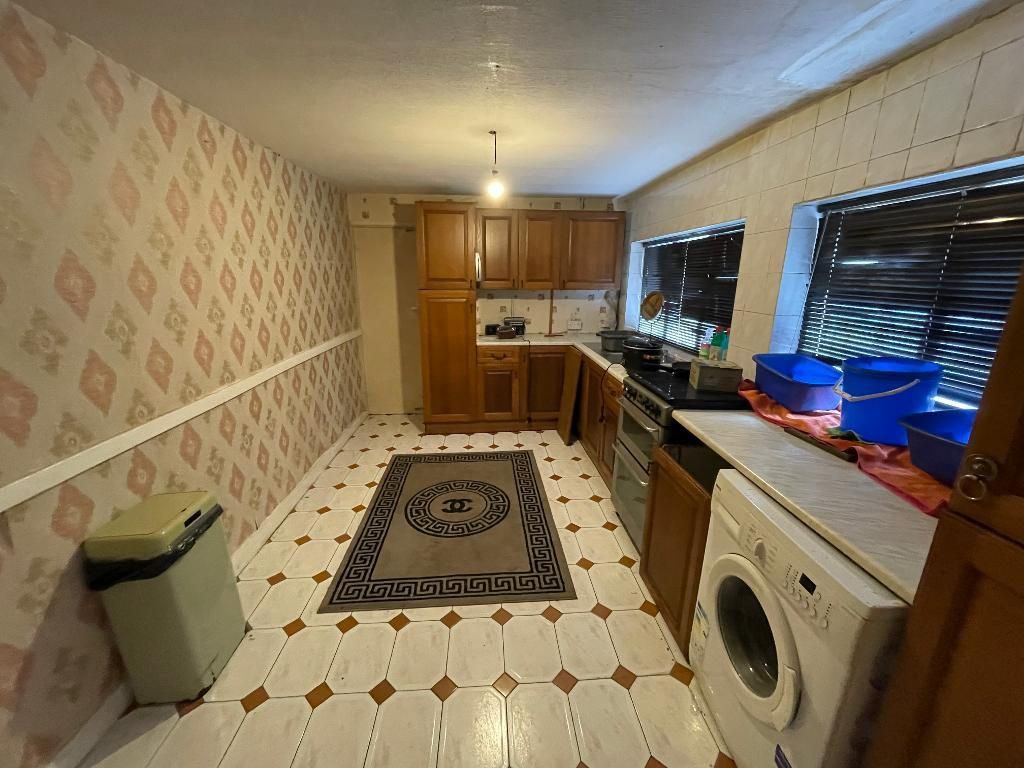 Property photo 1 of 13 Kitchen