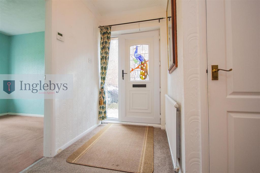 Property photo 2 of 22