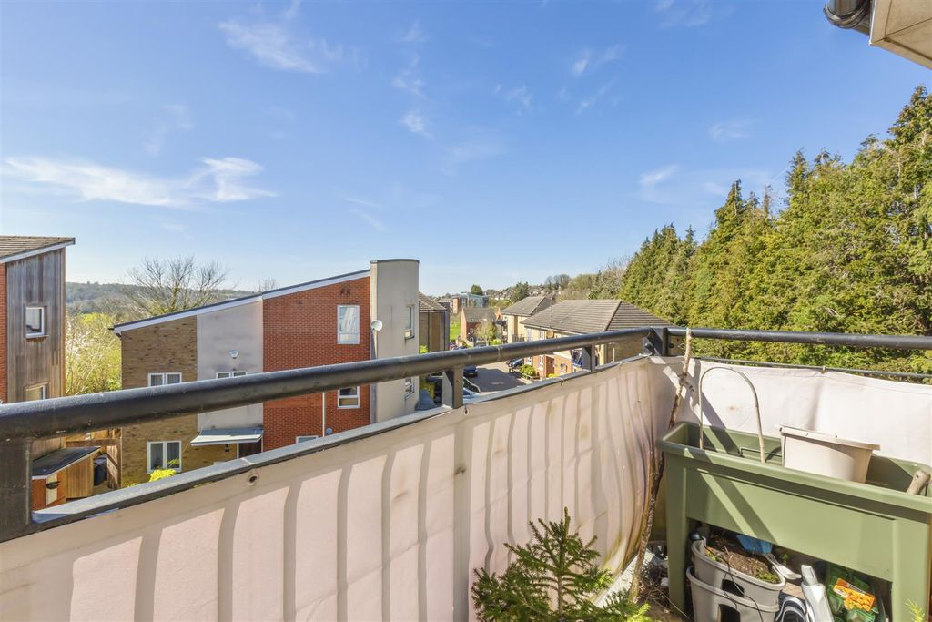 Property photo 3 of 12 The Roperies-9.Jpg