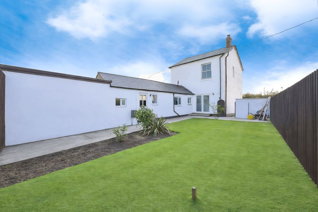 Property photo 1 of 12 Picture No. 10