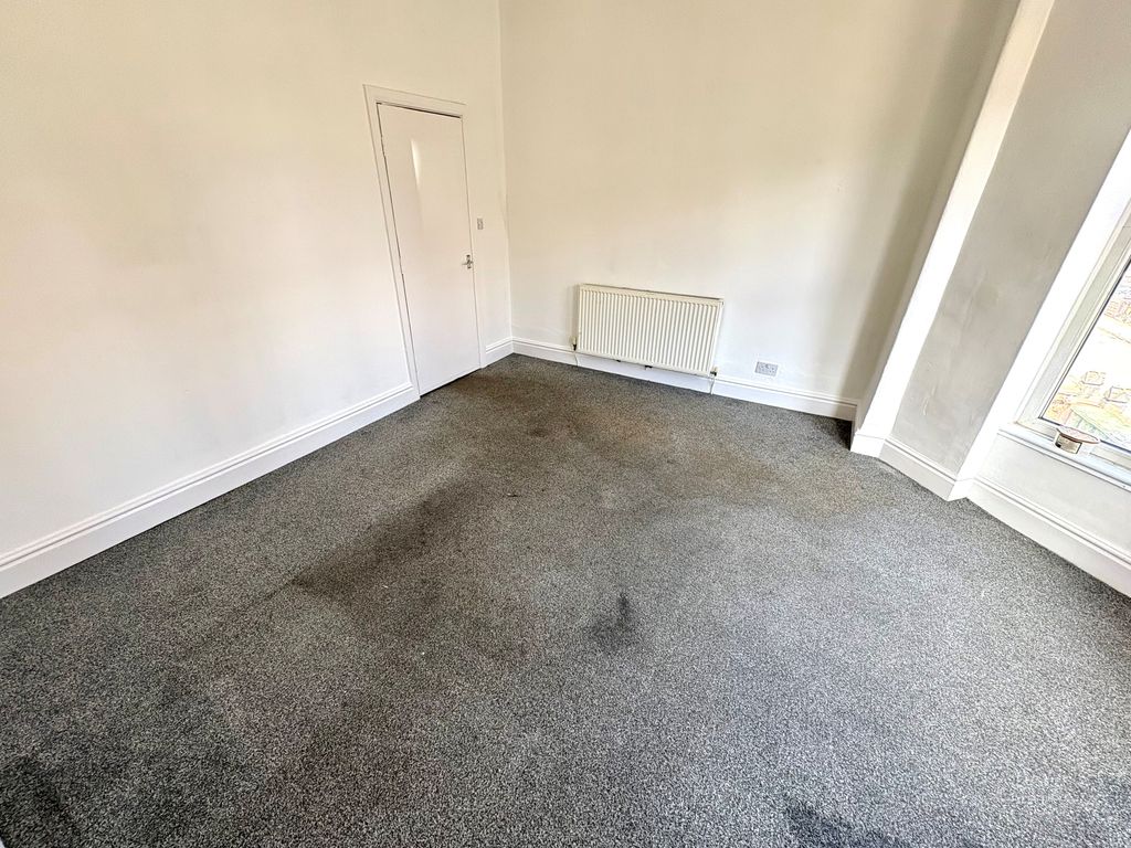 Property photo 3 of 7 Image