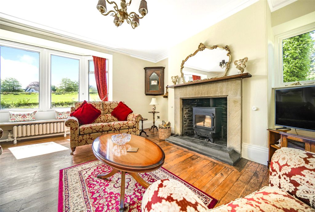 Property photo 3 of 38 Picture No. 77