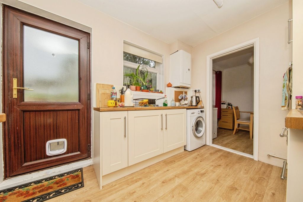 Property photo 3 of 15 Photo