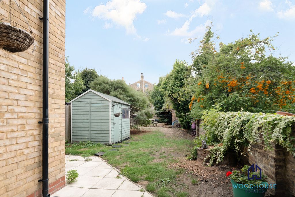 Property photo 1 of 6