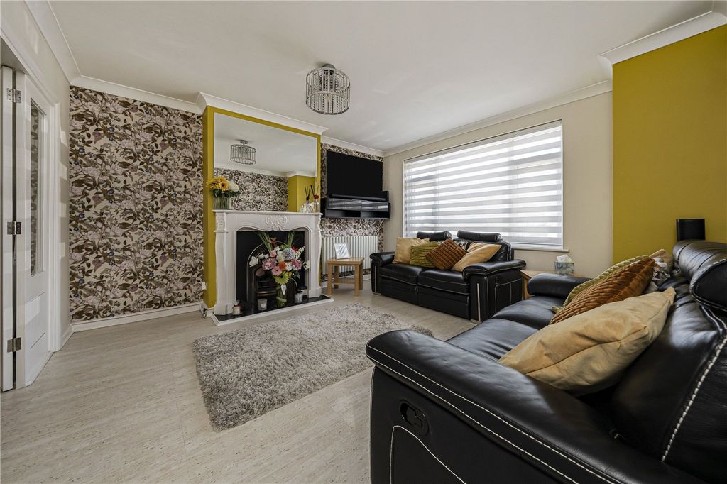 Property photo 3 of 20 Picture No. 02