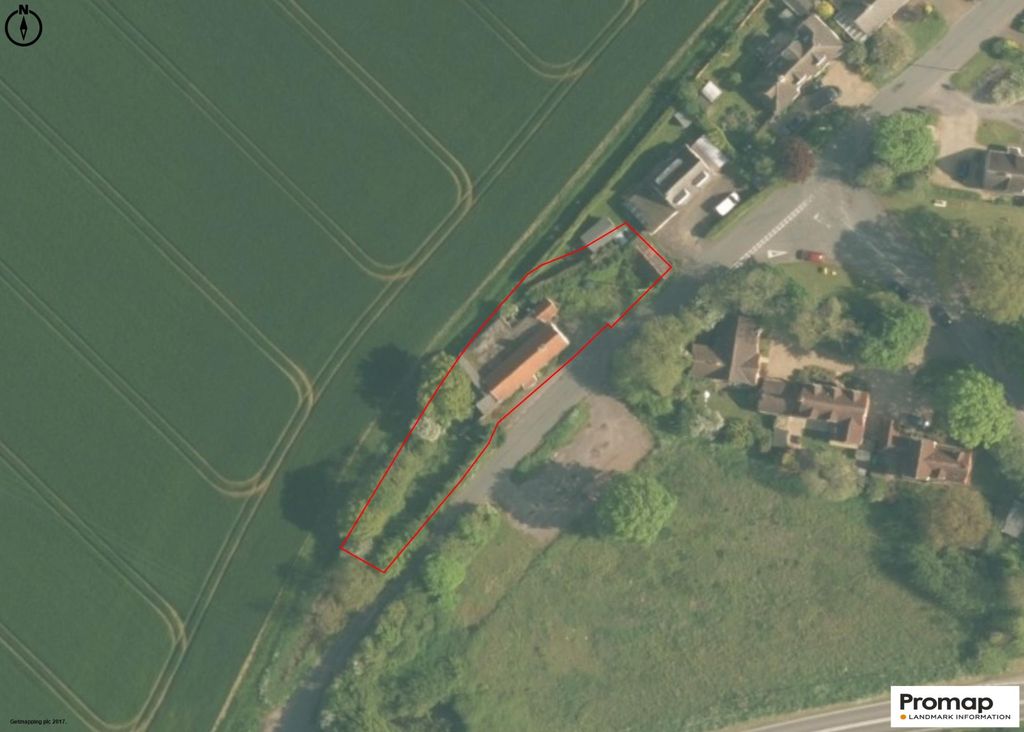 Property photo 3 of 11 Photo 11